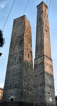 De to tårne i Bologna