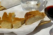 Brød og grissini<br>hos Osteria Madernassa